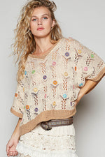 V-neck sleeveless flower outseam thin sweater top
